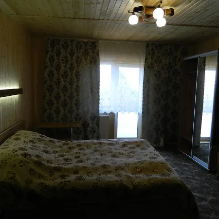 у павла Hotel Yablunytsya